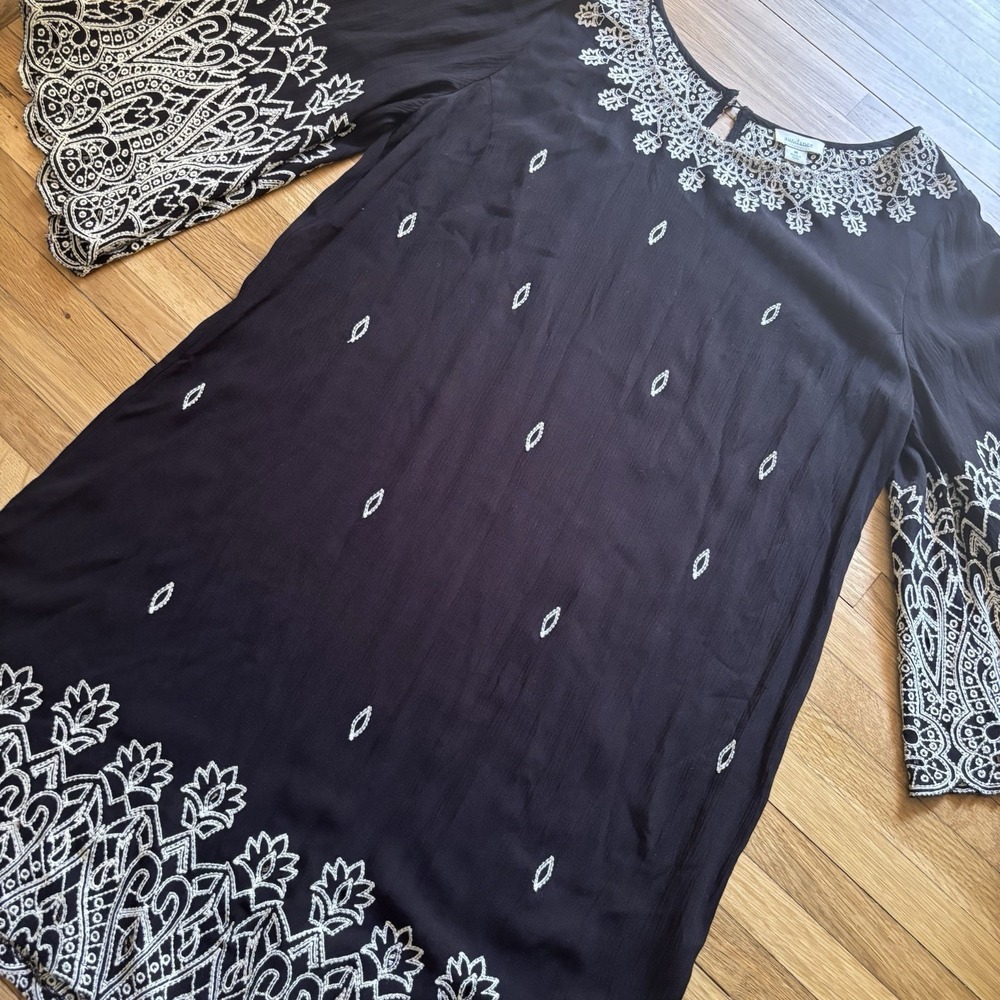 Sundance Palace embroidered gauzy bell sleeve Black White Dress Medium Boho Chic